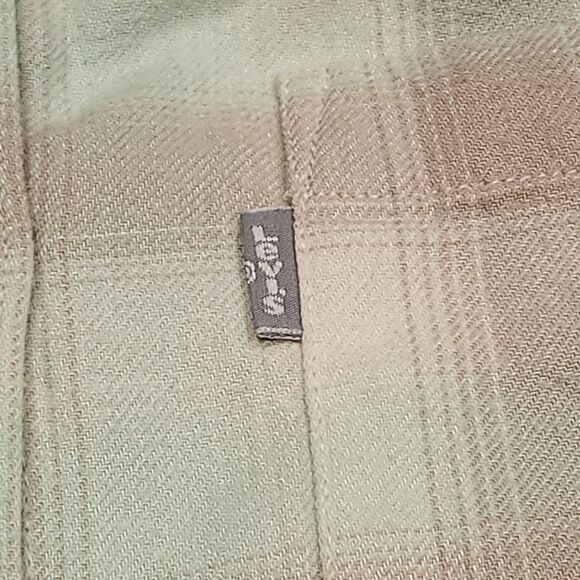 🔸NWT Levi's Silver Tab Mint Plaid Buttoned Front Long Sleeve Flannel Top XSmall - Picture 7 of 12